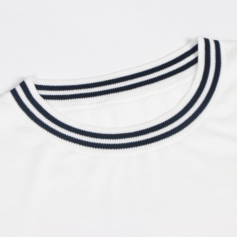 White Tencel knit set with round neckline, short sleeves, and high-quality high-waisted shorts