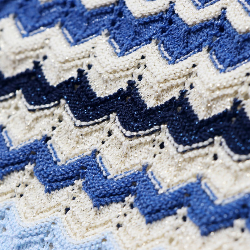 Elegant French knit set with round neckline, sleeveless, and high-quality wavy stripes