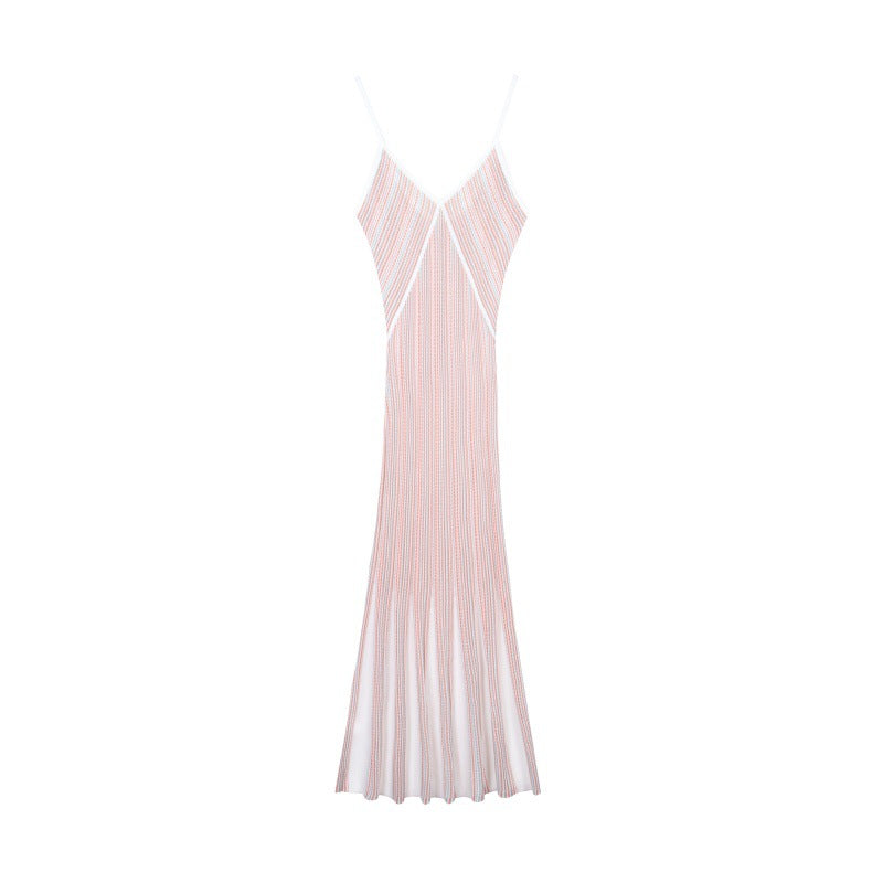 Fitted sleeveless dress with an elegant V-neckline, made from Tencel fabric with high-quality gold and silver stripes