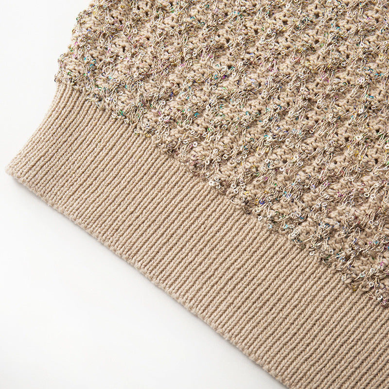 Stylish set consisting of a short-sleeved pullover with a round neckline and a high-waisted skirt made from high-quality cotton knit fabric