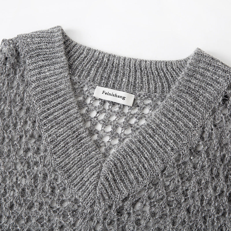 Stylish gray sweater with V-neck, long hollow sleeves, knitted pullover