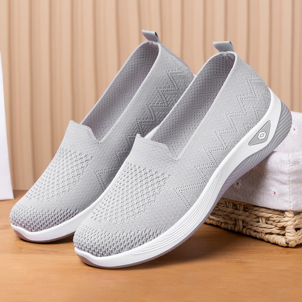 Shoes for women, middle-aged and elderly, breathable and comfortable in autumn, single shoe manufacturer direct sales, soft sole, casual one foot kick, mesh surface, mother's shoes