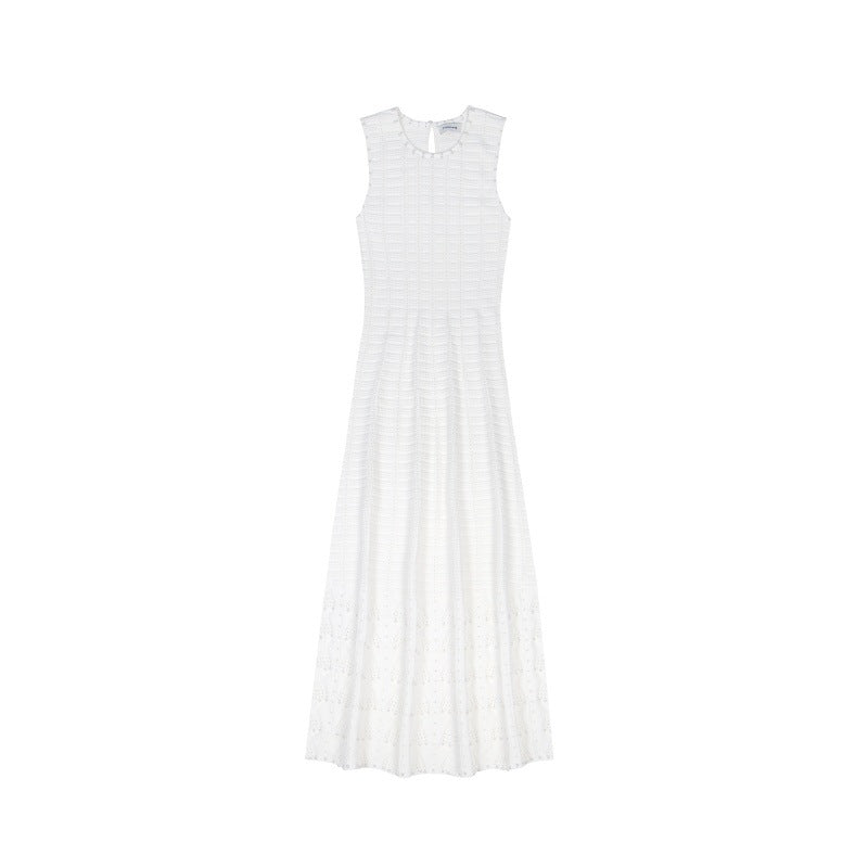High-quality cotton knit dress with round neckline, sleeveless, with drawstrings and beads, knee length