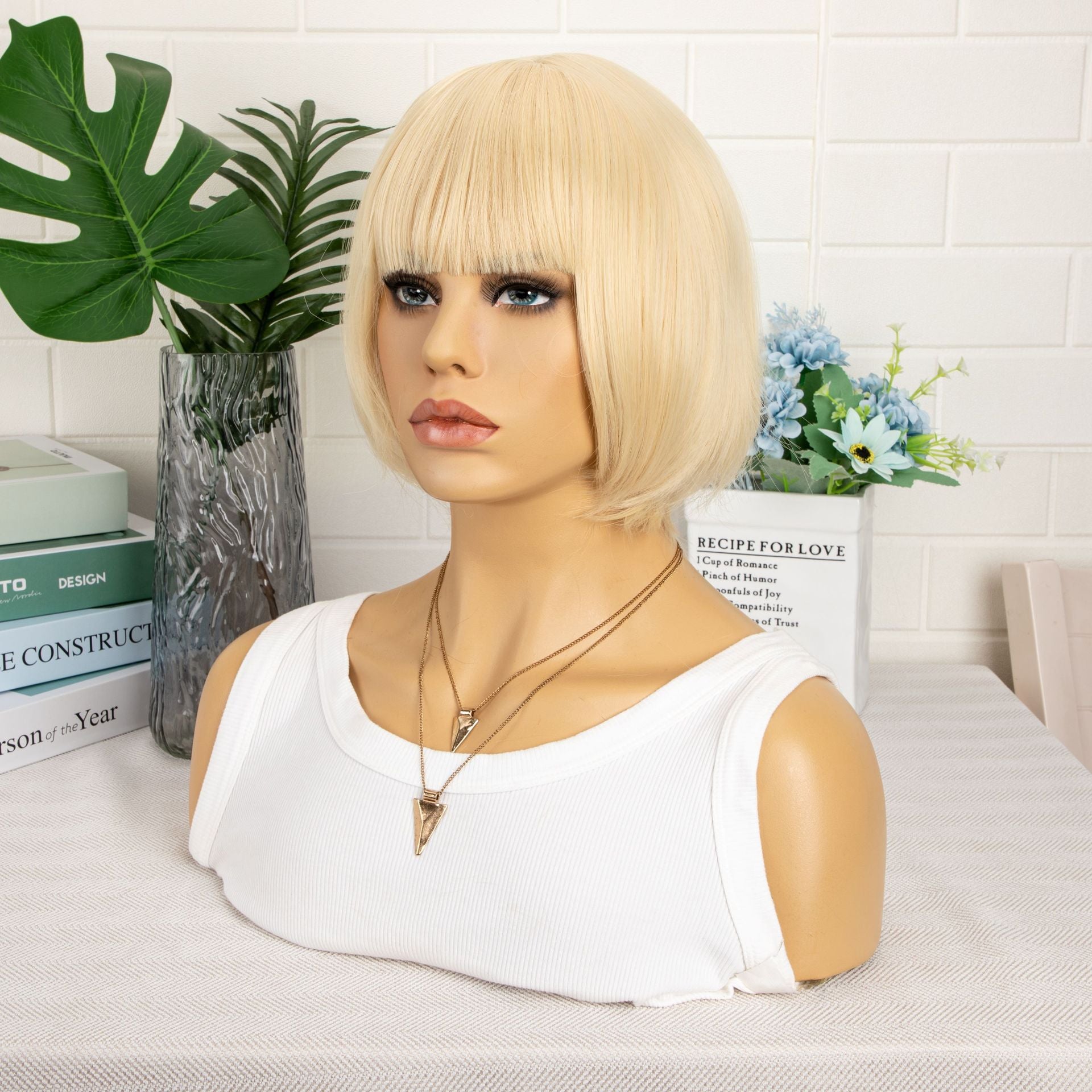 Cross border new wig for women in Europe and America, light gold color with bangs, short straight hair, bob inner buckle manufacturer, in stock direct sales