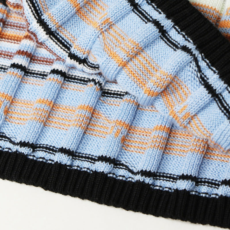 Stylish Italian fashion cardigan with V-neck, long sleeves, and stripes, made from Tencel cotton