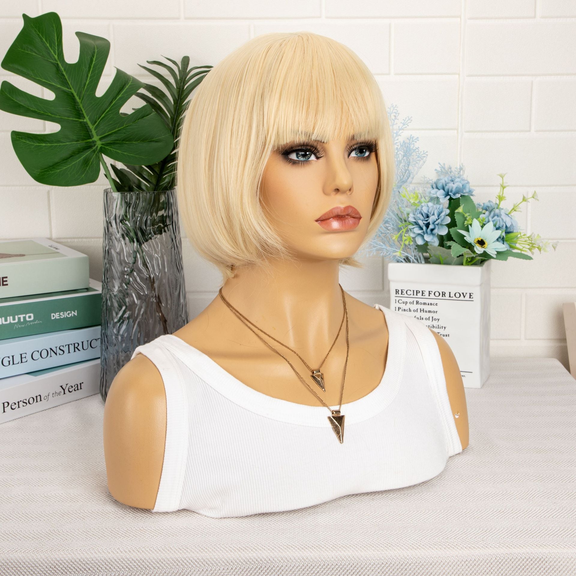 Cross border new wig for women in Europe and America, light gold color with bangs, short straight hair, bob inner buckle manufacturer, in stock direct sales