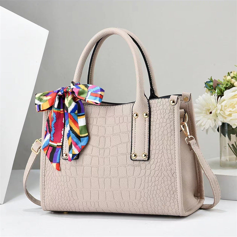 2025 Foreign Trade New Fashionable Embossed Crocodile Pattern Large Capacity Mom's Bag Simple Cross Shoulder Handheld Women's Bag One Piece dropshipping