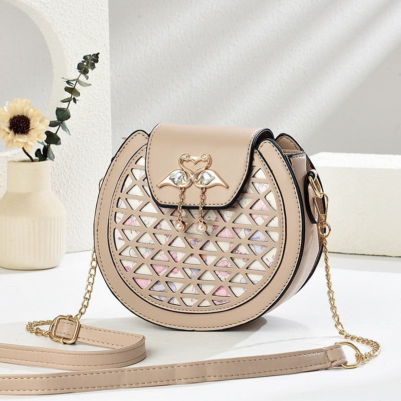 Niche Design Women's Chain Bag 2025 New Fresh and Sweet Women's Bag Large Capacity Single Shoulder Small Round Bag