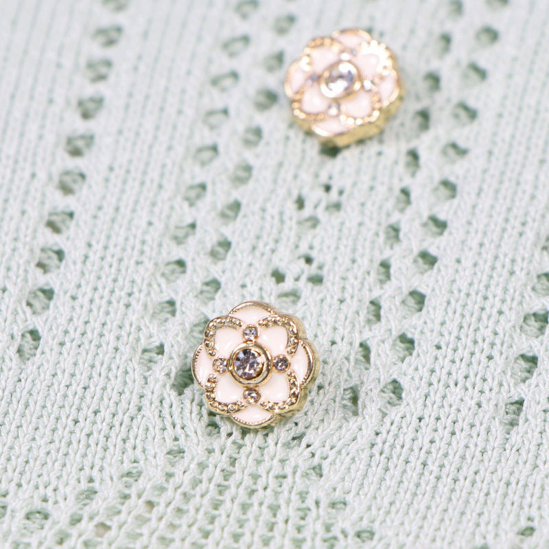 Elegant knit dress with round neckline, short sleeves and drawstrings, mid-length, high quality