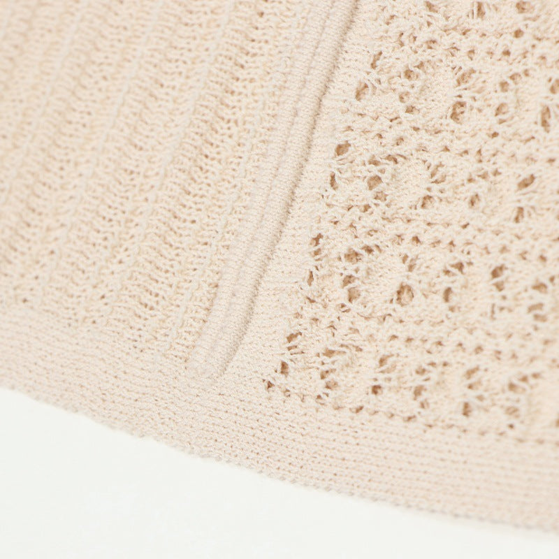 Elegant mid-length knit dress with high-quality French lace pattern