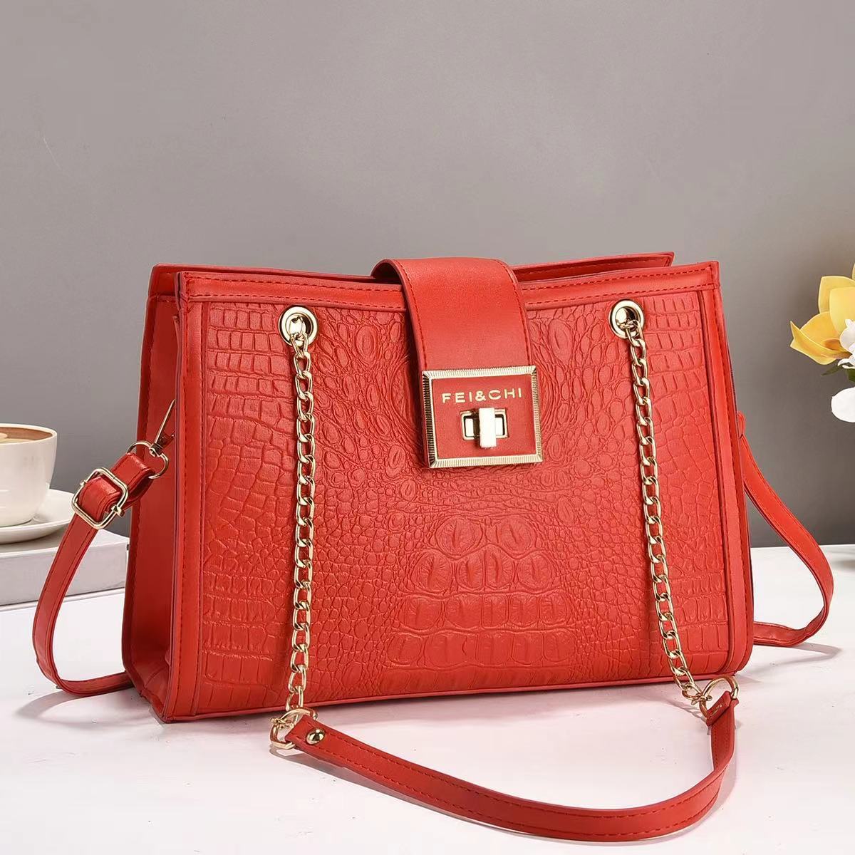 Cross border large bag 2024 new trend, large capacity embossed crocodile pattern single shoulder handbag, simple tote bag for women