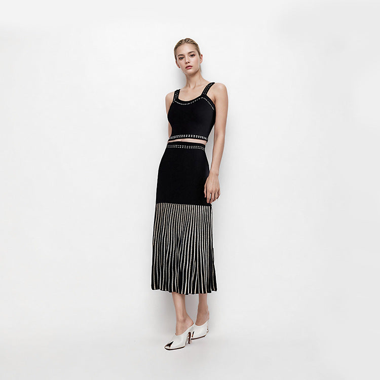 Elegant crop top set with drawstrings and lace embroidery, paired with a matching skirt, high quality