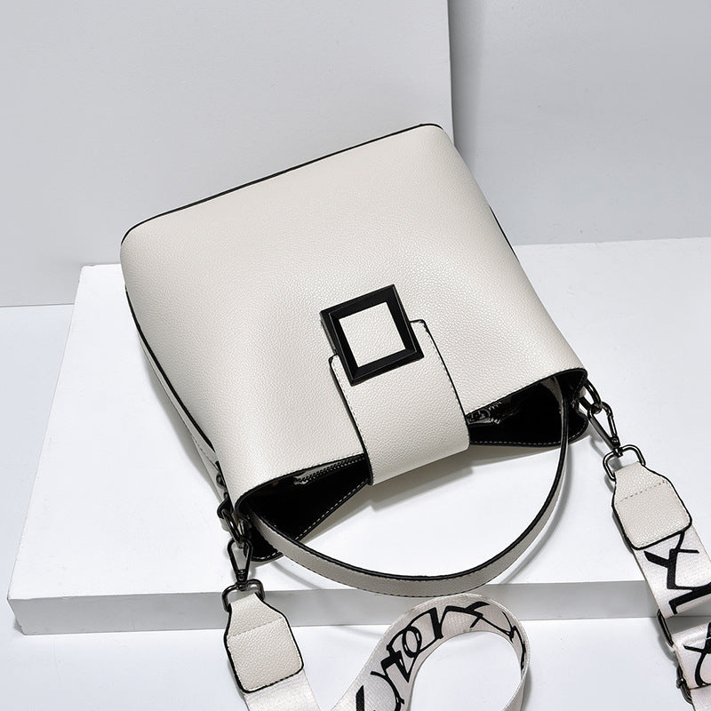 Fashion women's bag 2025 new street trend bucket bag women's bag urban simple fashion handbag one piece dropshipping