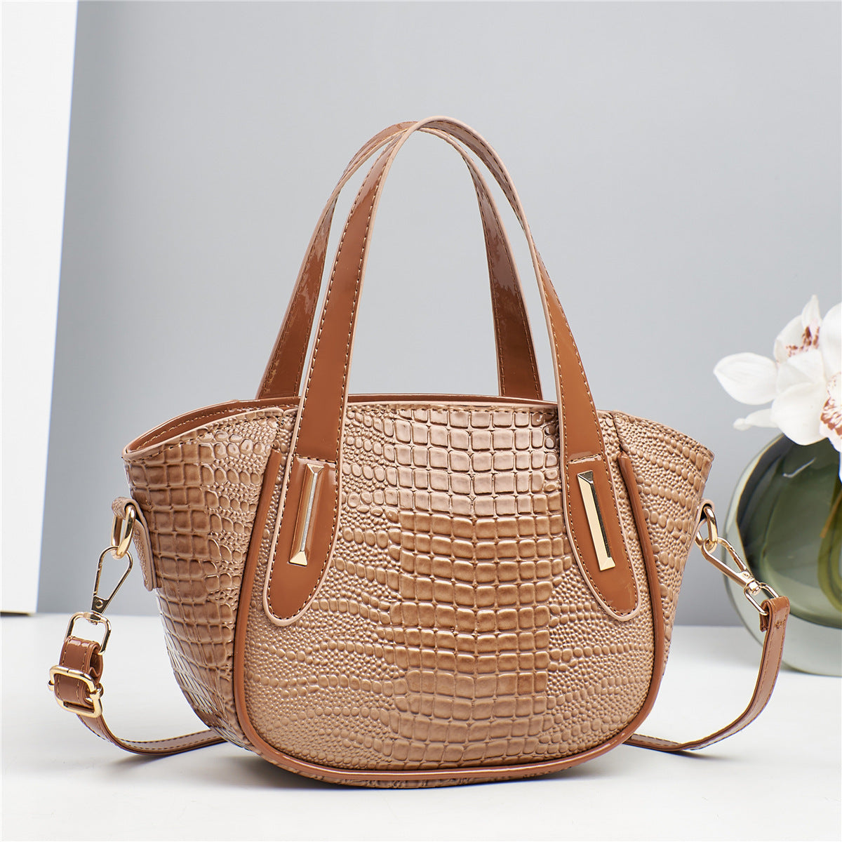 Cross border trendy vegetable basket big bag 2025 new texture shiny leather embossed large capacity single shoulder stylish handbag