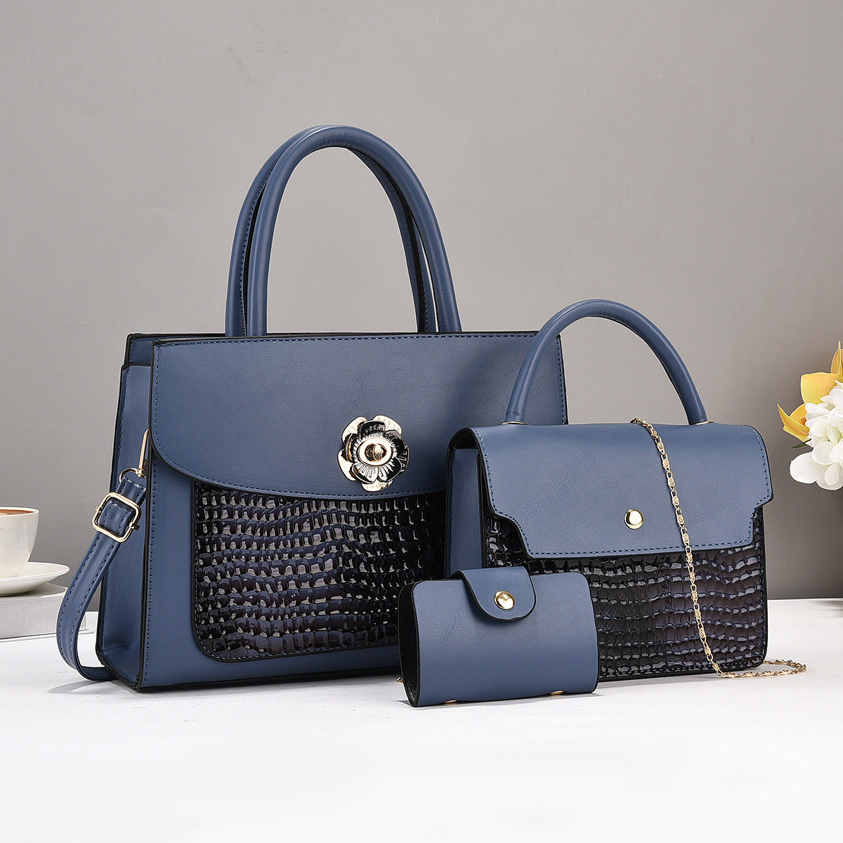 Three piece set of women's bags 2025 popular new handbag manufacturer fashion shoulder crossbody bag simple and atmospheric foreign trade