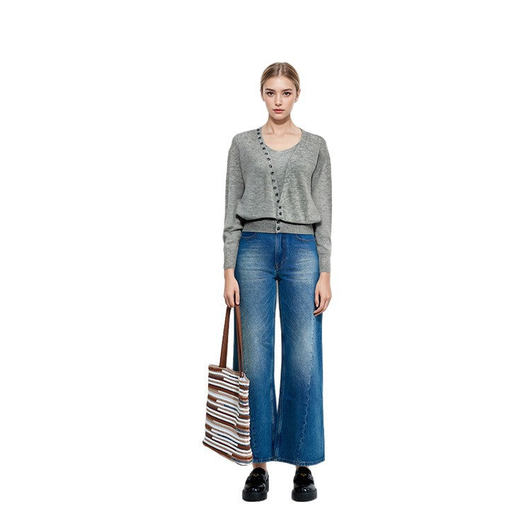 Stylish casual wool set with a high-quality V-neck knit vest top and long sleeves