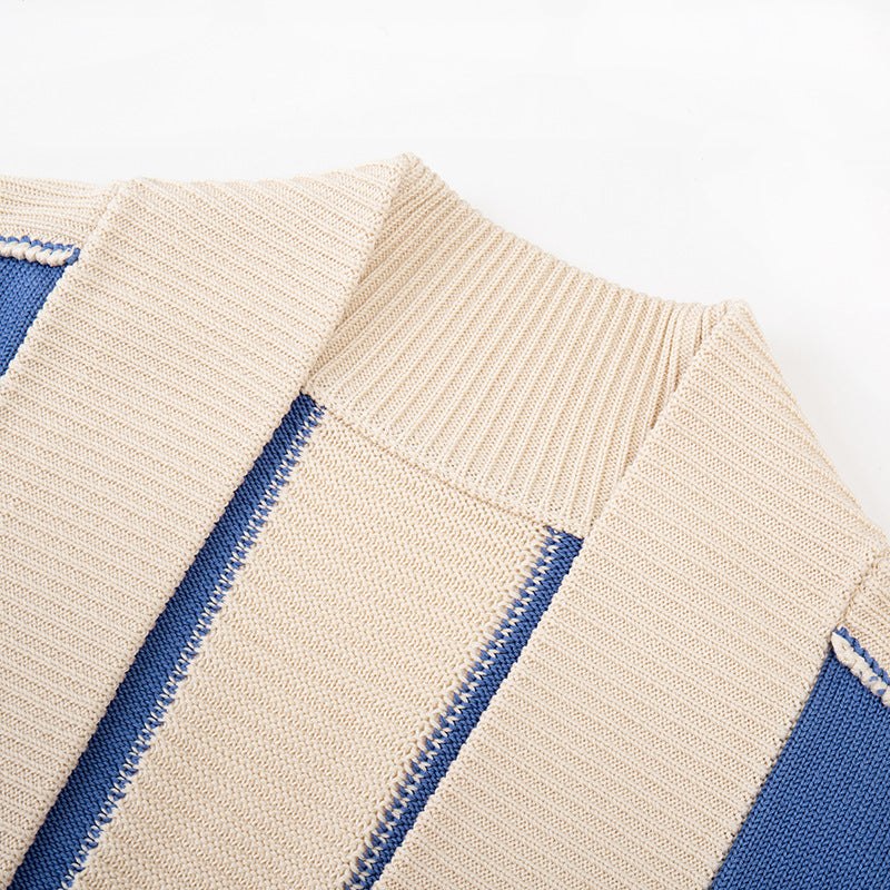 Stylish knit cardigan with long sleeves and high-quality contrasting colors