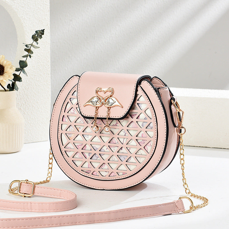 Niche Design Women's Chain Bag 2025 New Fresh and Sweet Women's Bag Large Capacity Single Shoulder Small Round Bag