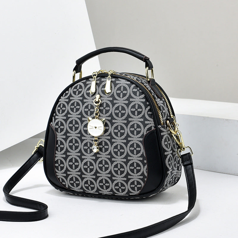 This year's popular Western style large capacity small round bag 2025 new niche style single shoulder diagonal cross bag Korean version trendy bag