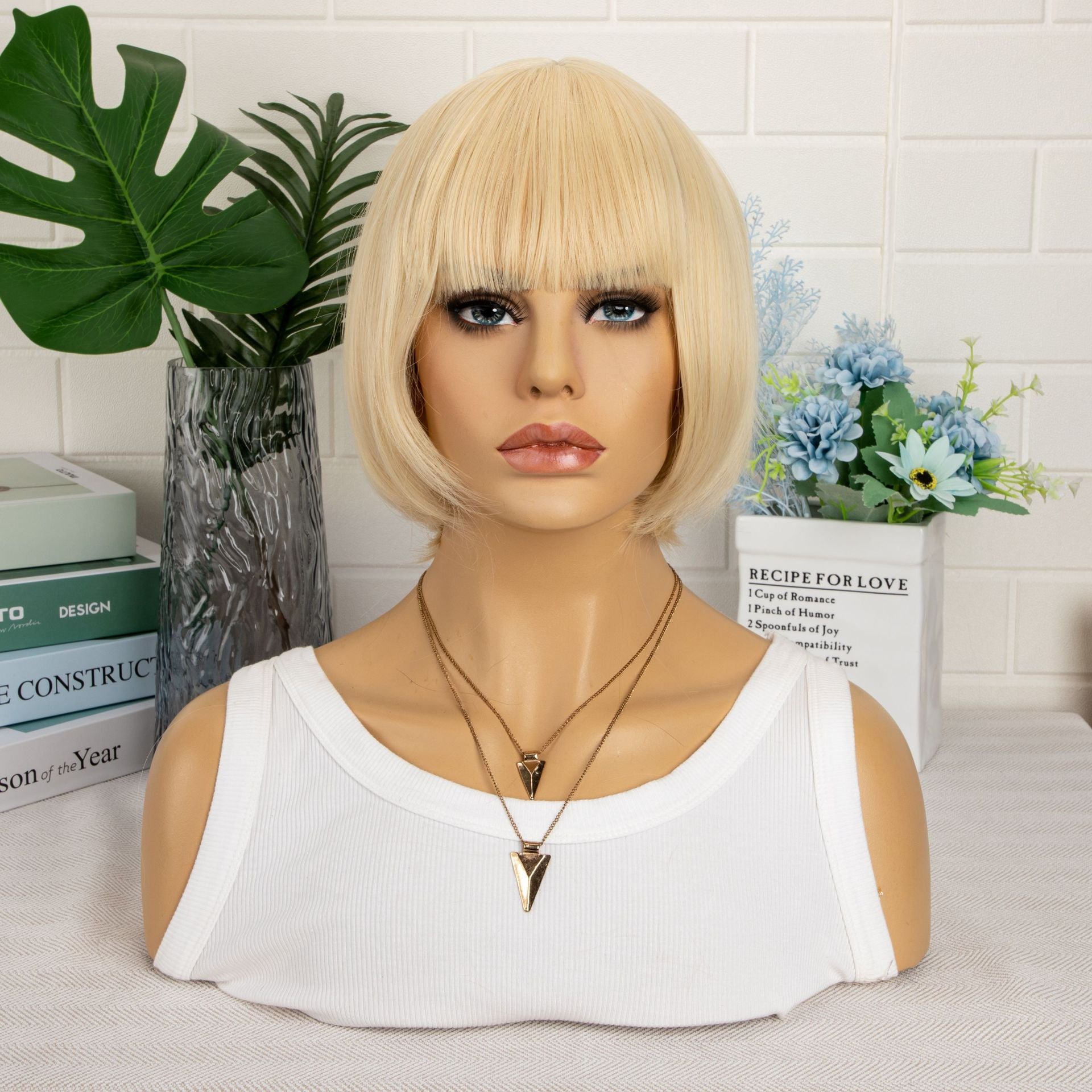 Cross border new wig for women in Europe and America, light gold color with bangs, short straight hair, bob inner buckle manufacturer, in stock direct sales