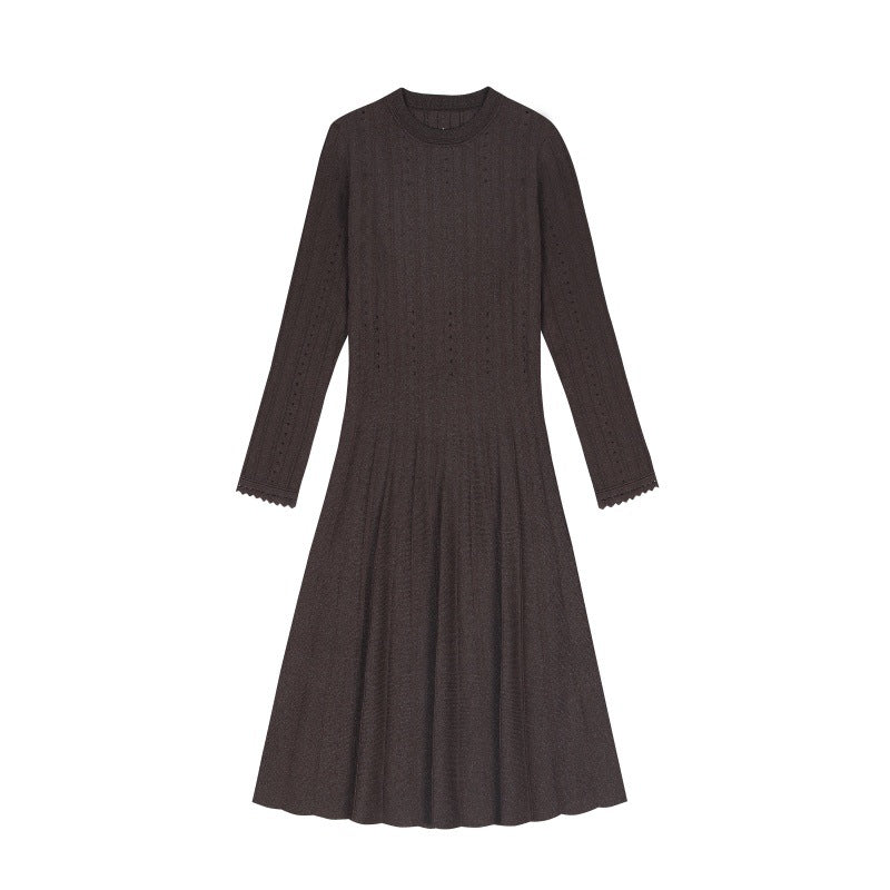 Elegant midi dress in knit fabric with a round neckline and long sleeves, embroidered with high-quality gold and silver thread