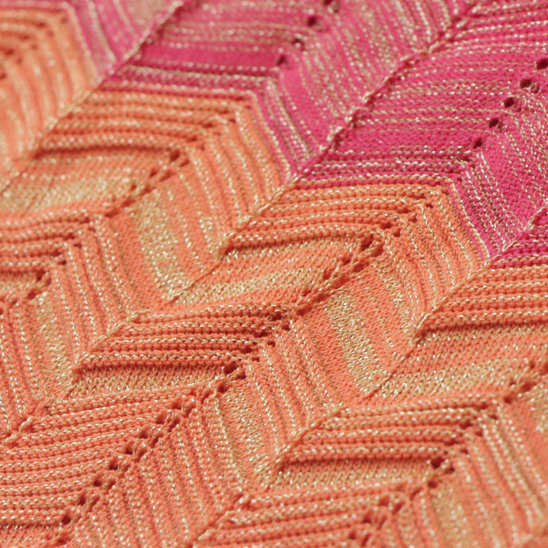 Elegant sleeveless knit dress with wavy stripes, mid-length and fishtail, high quality