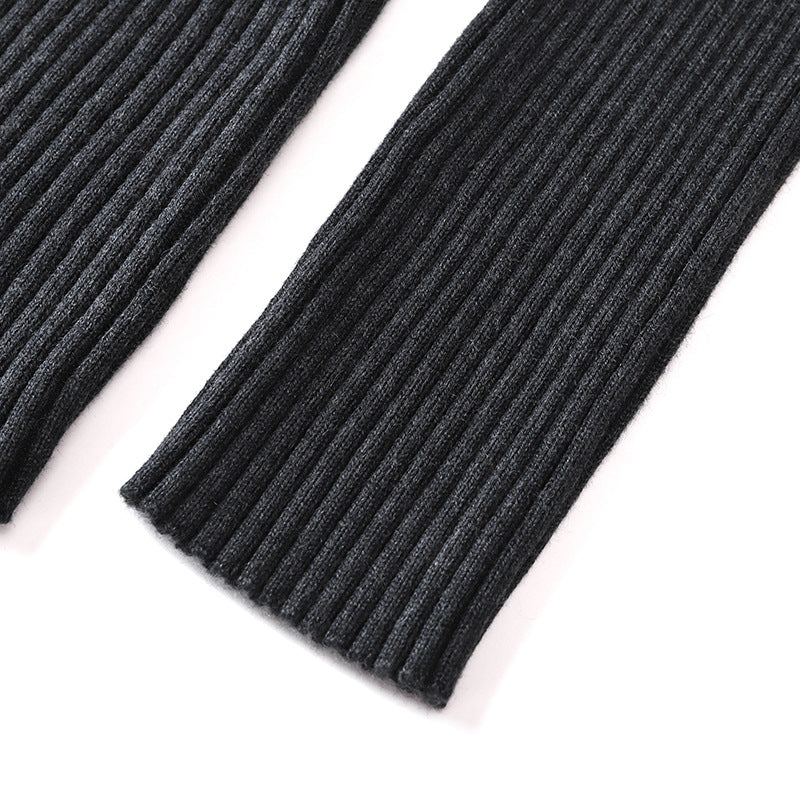 Elegant and sophisticated jacket with round collar, long sleeves, double zipper, and high-quality cotton knit fabric