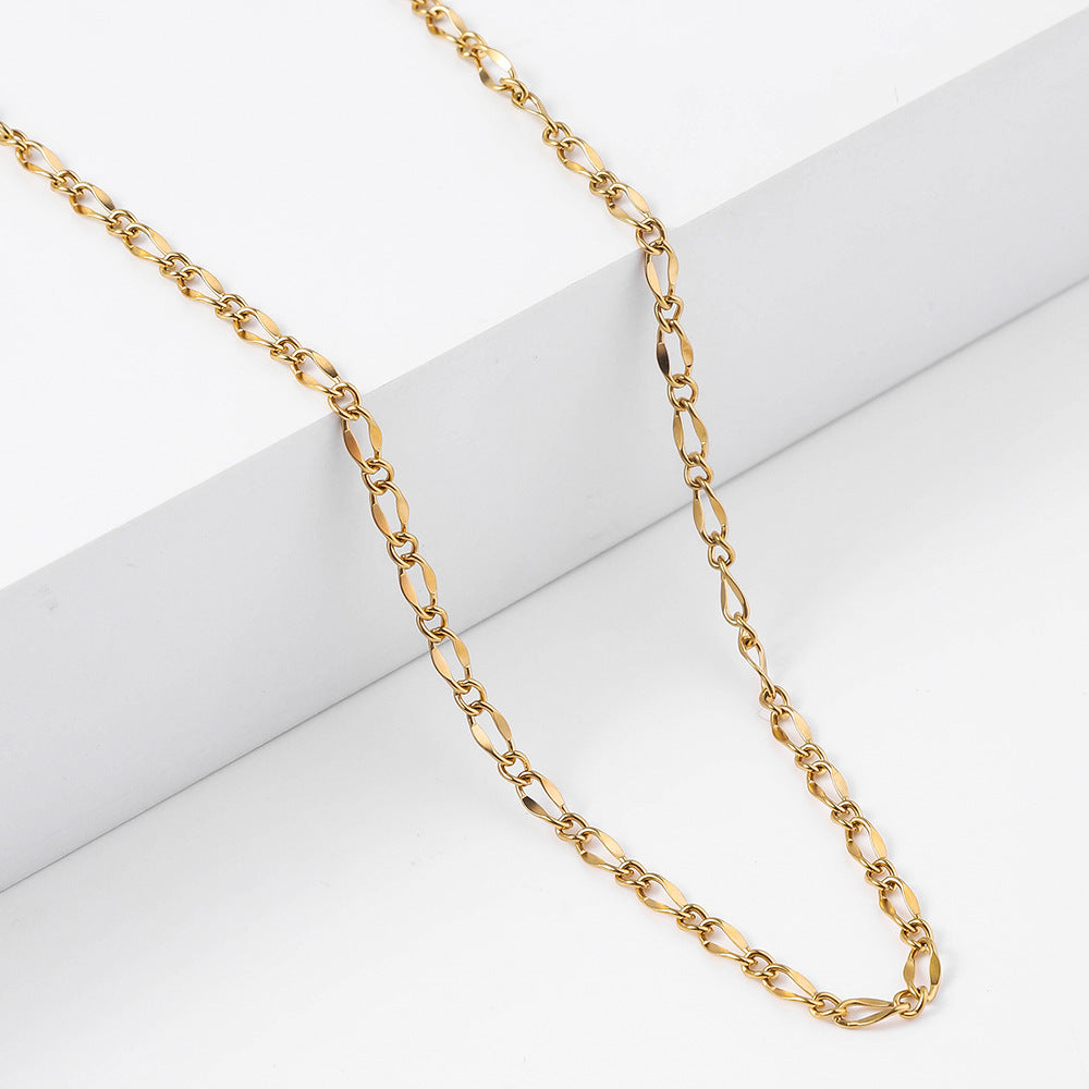 Stainless steel lip chain necklace, women's fashionable collarbone chain DIY accessory with chain plating 18k gold titanium steel necklace