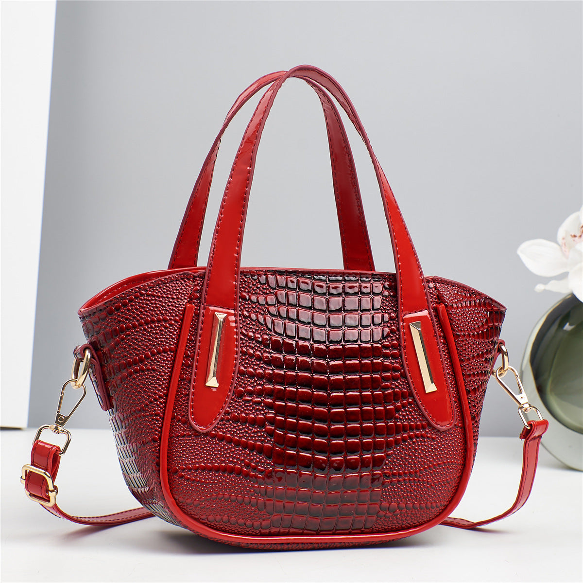 Cross border trendy vegetable basket big bag 2025 new texture shiny leather embossed large capacity single shoulder stylish handbag