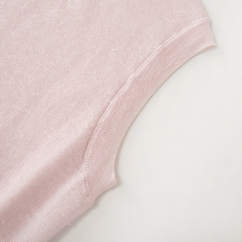 Elegant sleeveless pullover with round neckline, made from high-quality wool and linen knit fabric