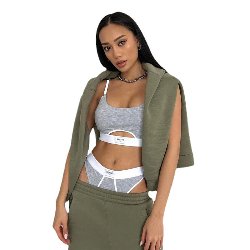 Bra and panty set with adjustable straps