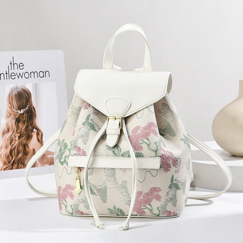 Simplified backpack 2025 new large capacity printed backpack, stylish and lightweight women's bag, popular travel bag