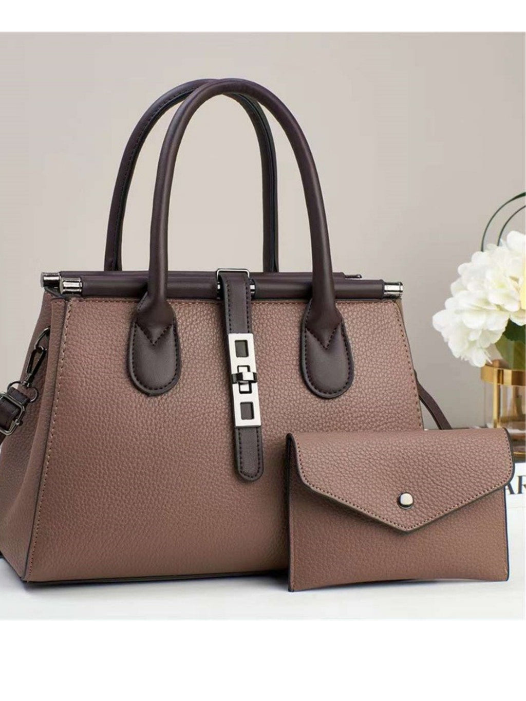 Trendy Bag 2025 New Color Contrasting Handbag Women's Lock Lock Design Texture Large Capacity Shoulder Bag Two Piece Set