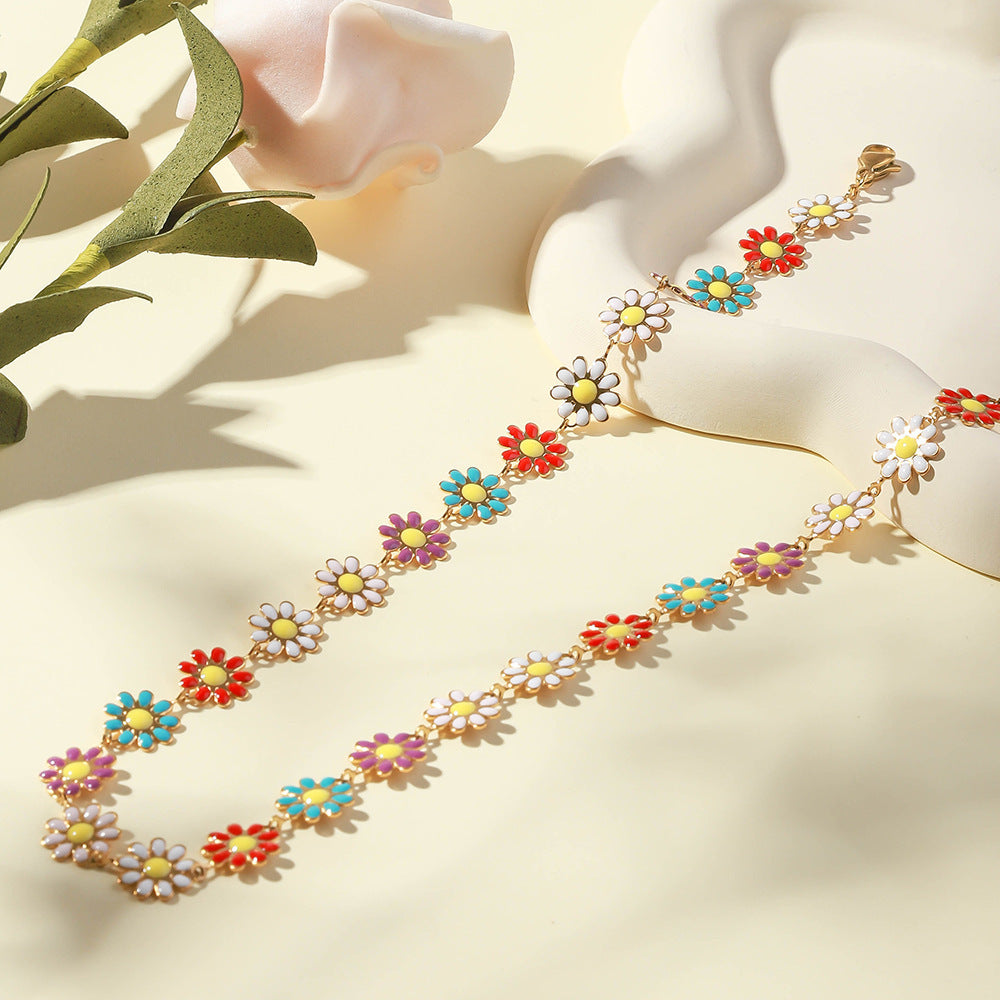 Cross border exclusive oil drop colored daisy pendant for Europe and America, stainless steel necklace, flower necklace, collarbone, titanium steel necklace