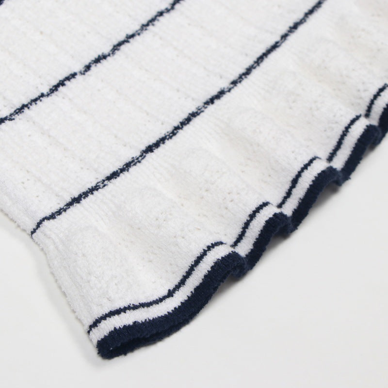 French elegance knit dress with short sleeves, white collar, and medium-length stripes of high quality