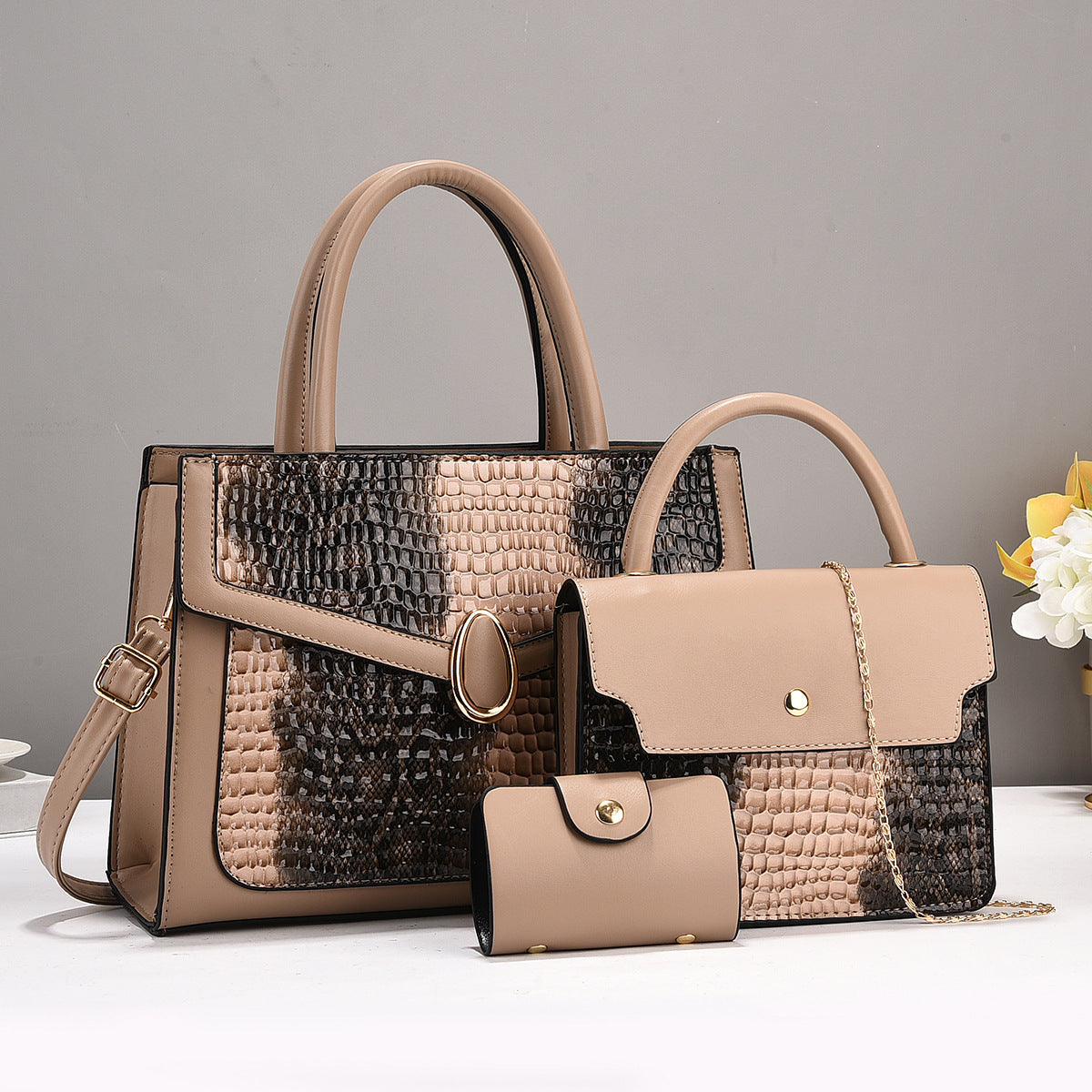 Three piece set of women's bags 2025 popular new handbag manufacturer fashion shoulder crossbody bag simple and atmospheric foreign trade