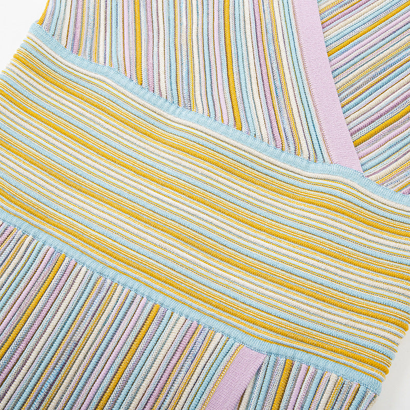 Elegant knit dress with V-neckline, long sleeves, mid-length, gold thread, and high-quality horizontal stripes