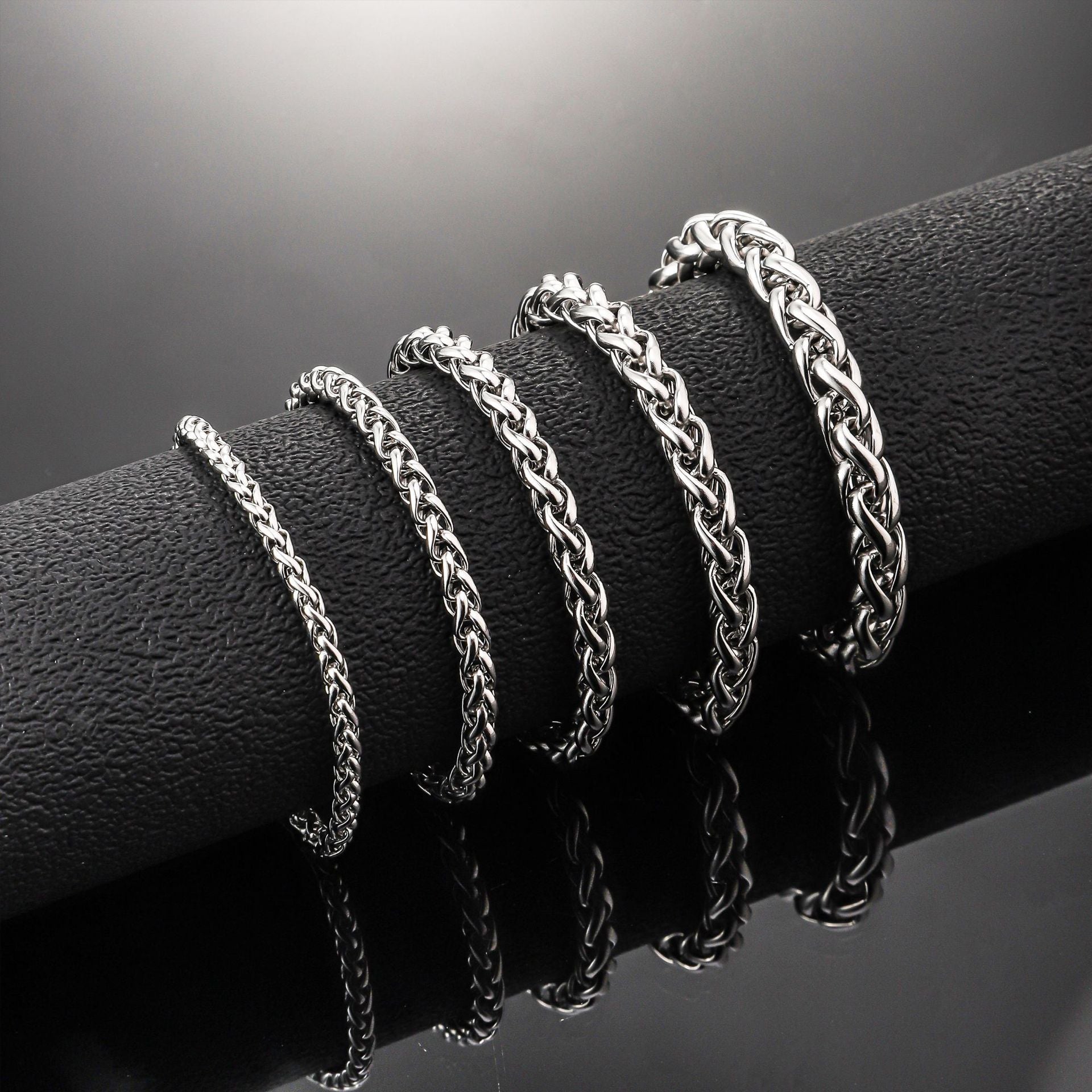 Cross border hip-hop stainless steel keel bracelet, European and American men's simple flower blue bracelet, titanium steel double-layer bracelet wholesale