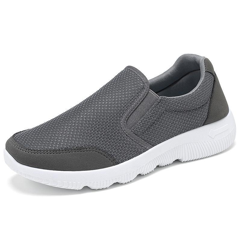 Old Beijing cloth shoes for couples, elderly shoes for sale and wholesale, soft soled sports shoes, middle-aged and elderly walking shoes, low heel soft sole