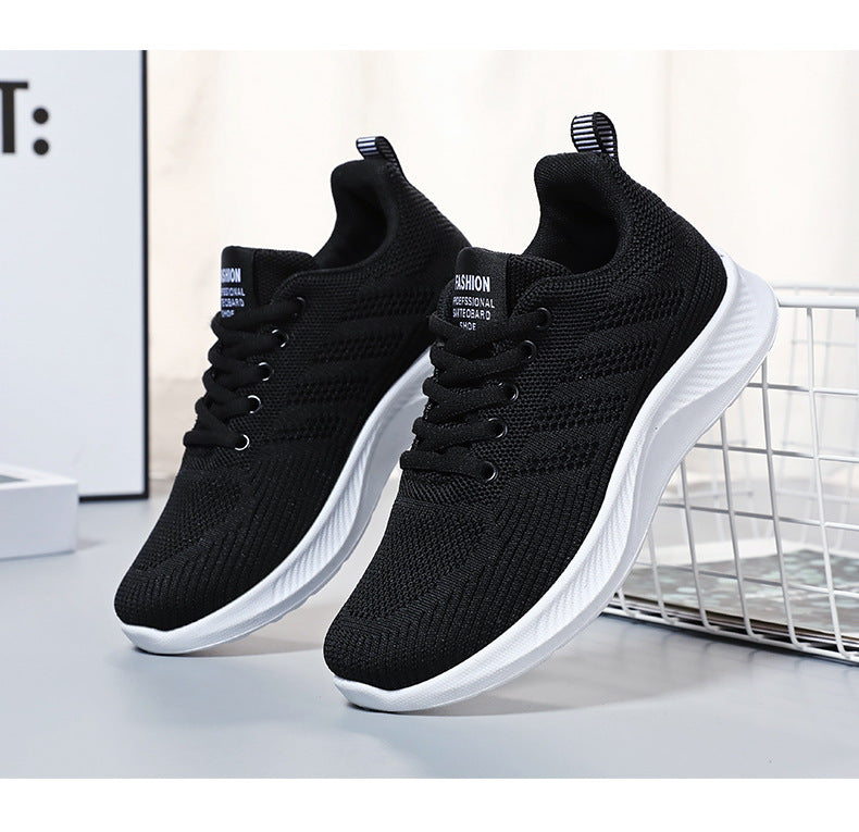 Sample customization of sports shoes, breathable and casual soft soled single shoes, fly woven mesh shoes, wholesale and distribution of student running shoes for women