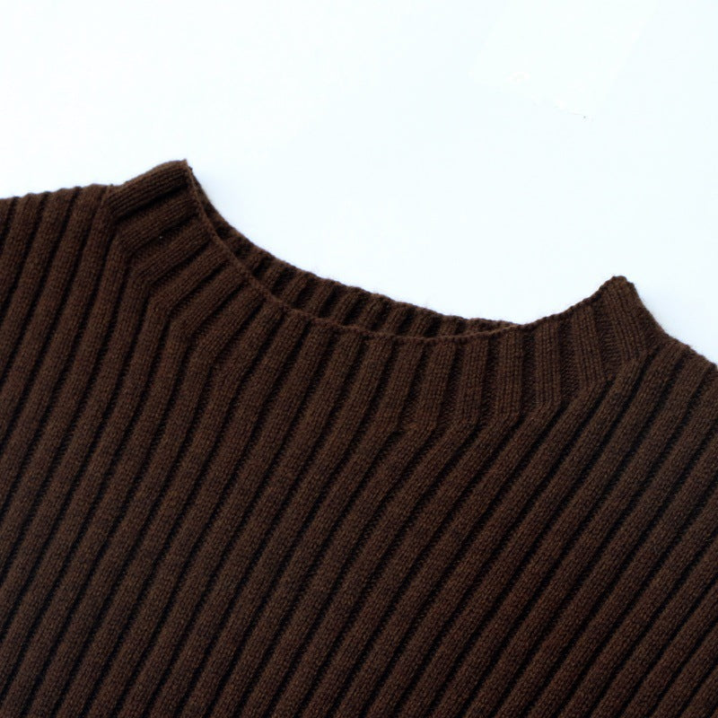 High-quality cashmere wool cardigan with V-neck, long sleeves, and simple buttons