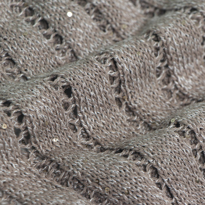 Elegant, high-quality sleeveless linen knit pullover with V-neckline