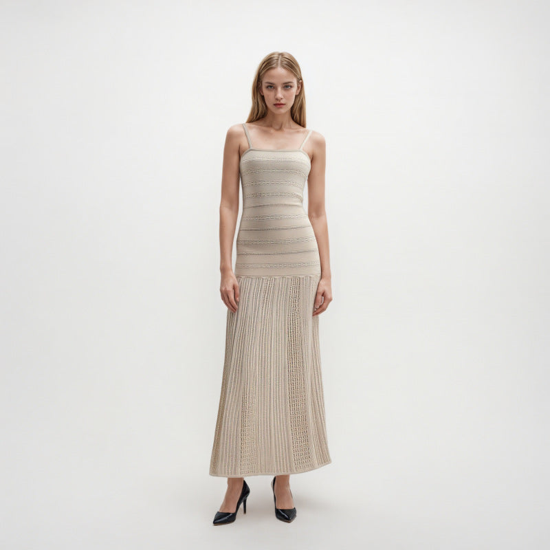 Elegant mid-length knit dress with high-quality French lace pattern