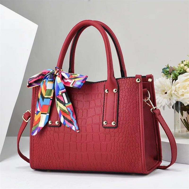 2025 Foreign Trade New Fashionable Embossed Crocodile Pattern Large Capacity Mom's Bag Simple Cross Shoulder Handheld Women's Bag One Piece dropshipping