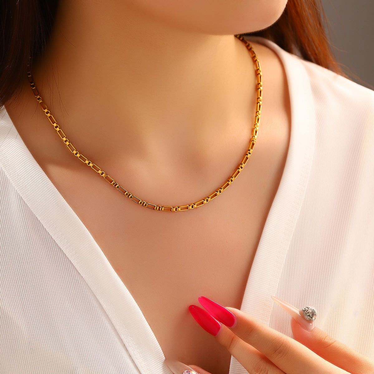 Stainless steel box chain necklace cross-border women's Instagram style fashionable collarbone chain vacuum plated 18K gold titanium steel bracelet