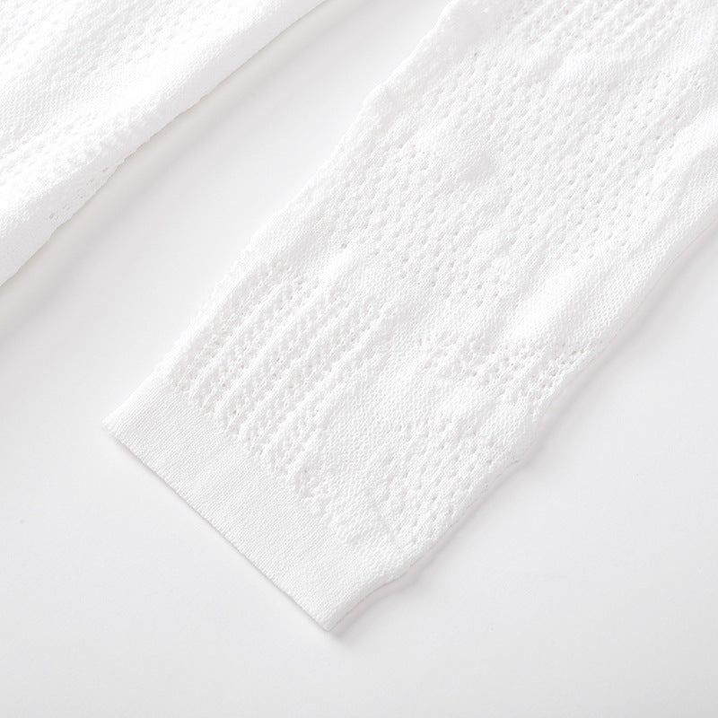 Elegant long knit dress with round neckline and long sleeves, high quality