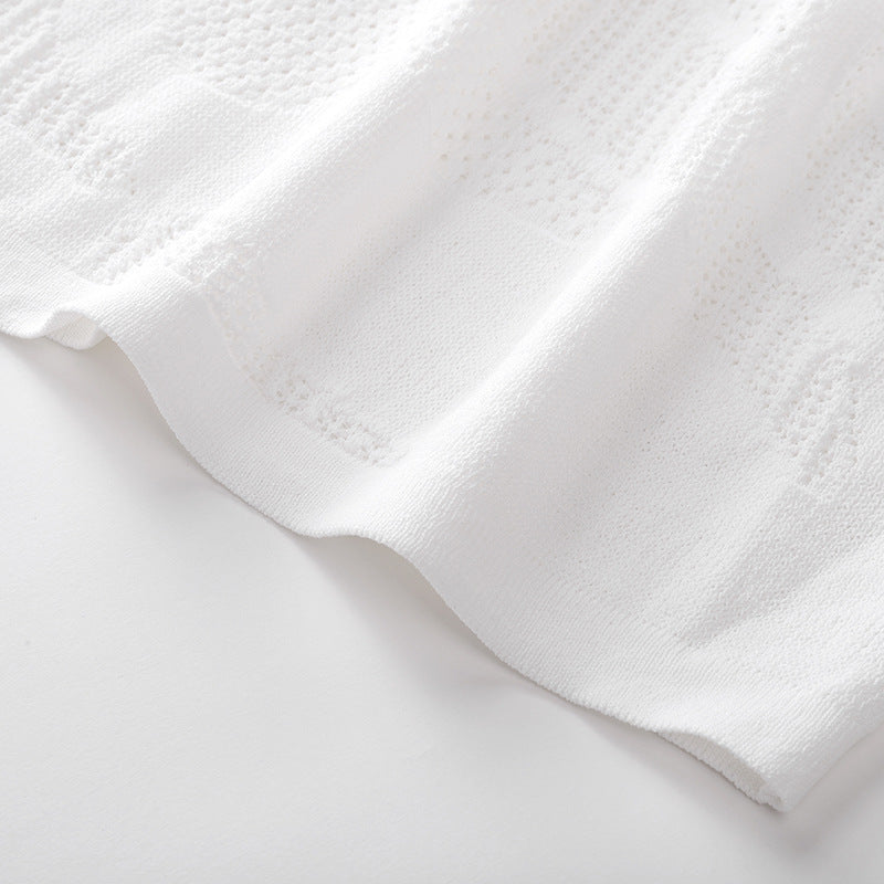 Elegant long knit dress with round neckline and long sleeves, high quality