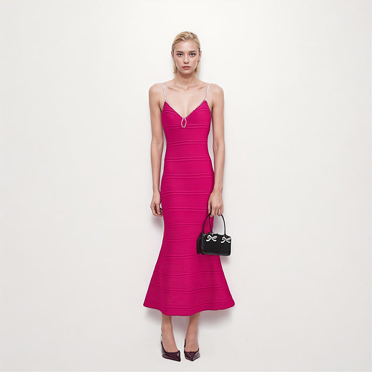 Elegant midi dress in knit fabric, with V-neckline, sleeveless, and high-quality bead embroidery