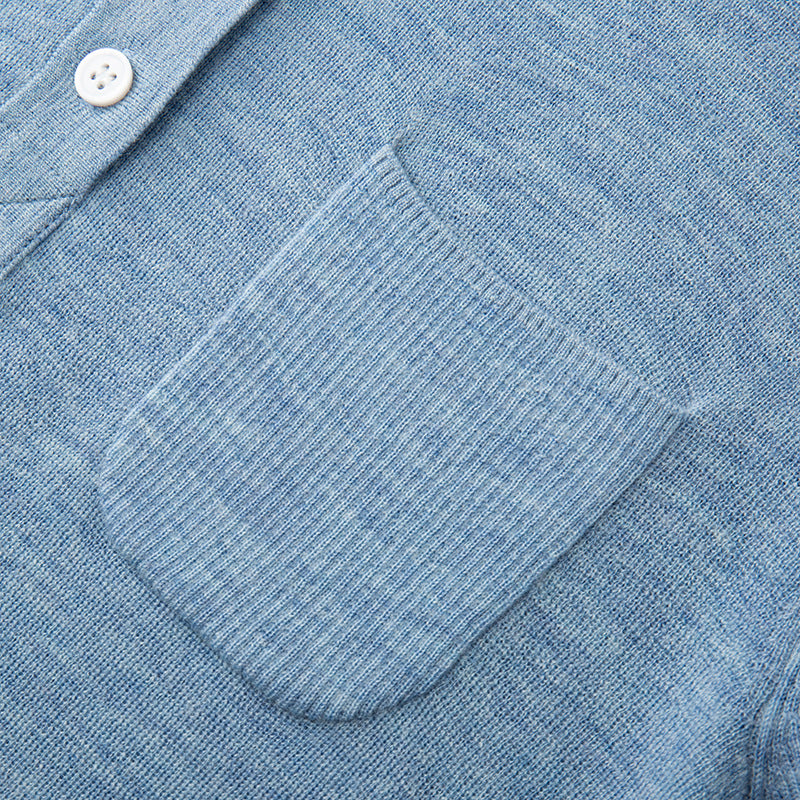 Stylish turtleneck sweater with short sleeves and buttons, 100% high-quality wool