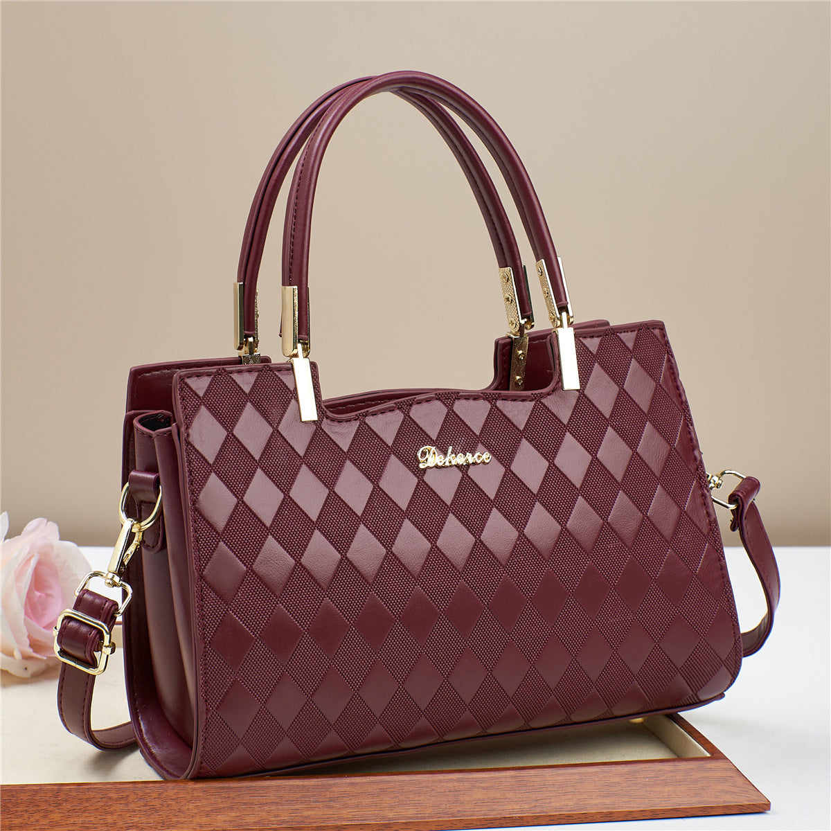 2024 New Texture Commuter Shopping Date Tote Handbag Fashion Diamond Grid Embossed Western Style Single Shoulder Women's Bag